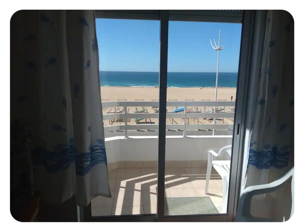Apartamento A Frente Do Mar Com Vista *